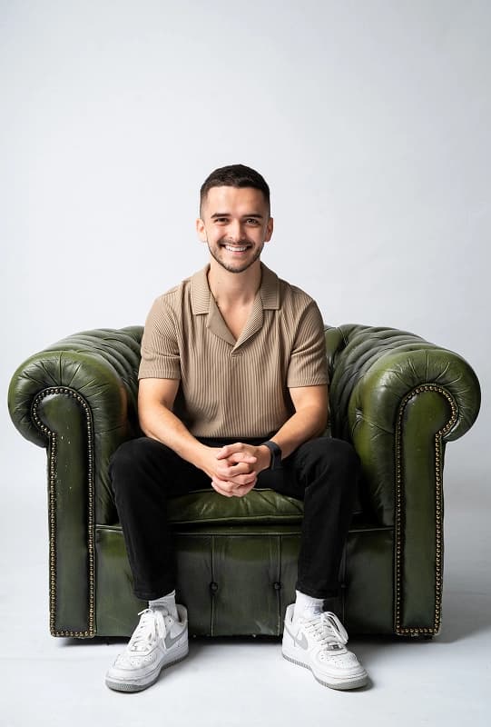 Member Alex Mills